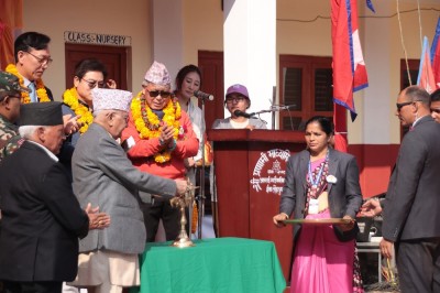  प्रधानमन्त्री ओलीद्वारा आफूले आधारभूत शिक्षा लिएको विद्यालयको भवन उद्‌घाटन 
