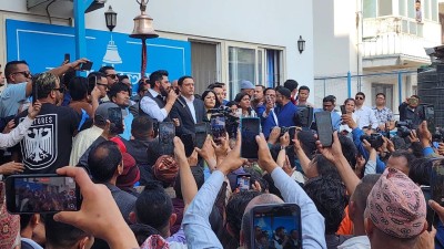  रवि लामिछानेको आक्रोश- जुनसुकै शक्तिसँग लड्छु, म लुटतन्त्रलाई टुलुटुलु हेरेर बस्दिनँ 