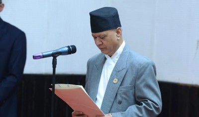  नवनियुक्त शिक्षामन्त्री पन्तले लिए शपथ 