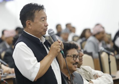  सांसद राजेन्द्रकुमार राईले सभामुखलाई कान सुन्नुहुन्छ कि हुँदैन भनेपछि... 