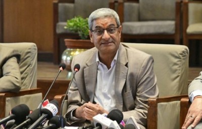  गृहमन्त्री लेखकको प्रश्न- कर्मचारीमाथि छानबिन हुँदैमा मन्त्रीले राजीनामा दिनुपर्ने हो ? 