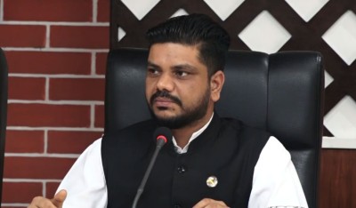  रोजगारीको ग्यारेन्टी हुने तालिम मात्र सञ्चालन गर्न श्रममन्त्री यादवको निर्देशन 