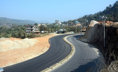  कालोपत्र गरेपछिको मुग्लिन- पोखरा अन्तर्गत कमलाबारी खण्ड (फोटो सहित) 