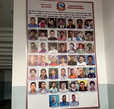  मन्त्रालयका भित्तामा सुशासन कुरिरहेका योद्धाहरु 