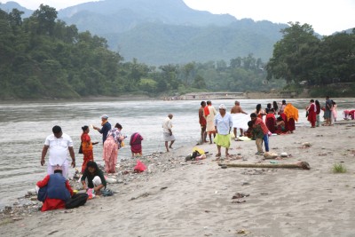  देवघाटमा साउने मेला, भक्तजनको भीड 