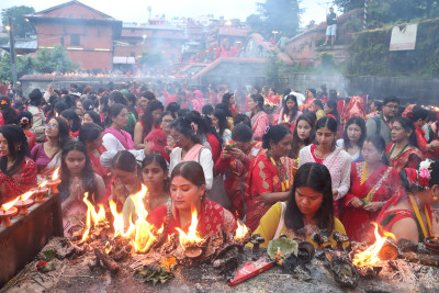  भाद्र शुक्ल तृतीयाः विधिपूर्वक तीज व्रत लिइँदै 