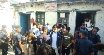  लमजुङ कारागारको पर्खाल भत्किएपछि १०९ जना कैदी-थुनुवा स्थानान्तरण 