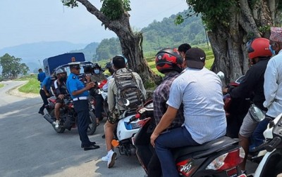  चितवन प्रहरीद्वारा ध्वनि प्रदूषण गर्ने ६३ वटा मोटरसाइकल नियन्त्रणमा 
