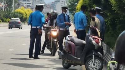  होलीलाई मध्यनजर गर्दै उपत्यकामा सवारी जाँचमा कडाइ 