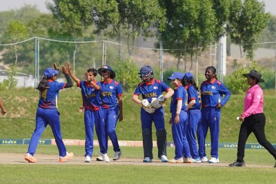  युएईले नेपाललाई ८४ रनको लक्ष्य दियो 