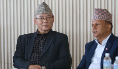  एमाले सचिवालय बैठक :  बादलको अभिव्यक्तिलाई एमालेले गर्‍यो 'करेक्सन' 