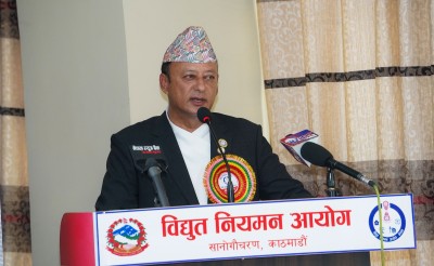  डेडिकेटेड र ट्रङ्कलाइन विवाद छिनोफानो गर्ने जिम्मेवारी आयोगको हो : मन्त्री खड्का 