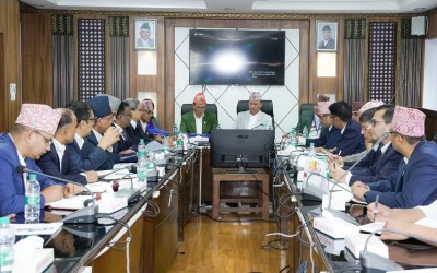  काममा ढिलासुस्ती नगर्न कर्मचारीलाई ऊर्जामन्त्री खड्काको निर्देशन 