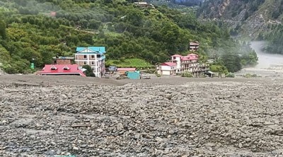  उत्तराखण्ड बाढीपहिरोमा बेपत्ता भएकाको खोजी गर्न गएका आफन्तजन घर फर्किन थाले 