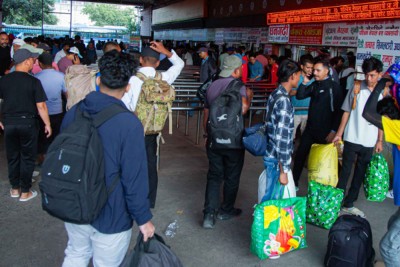  तिहार मनाउन ६ लाख मानिसले उपत्यका छोड्ने यातायात राष्ट्रिय महासङ्घको अनुमान 