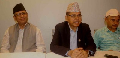  देश विकासलाई गति दिन संविधान संशोधन आवश्यकः यातायातमन्त्री दाहाल 