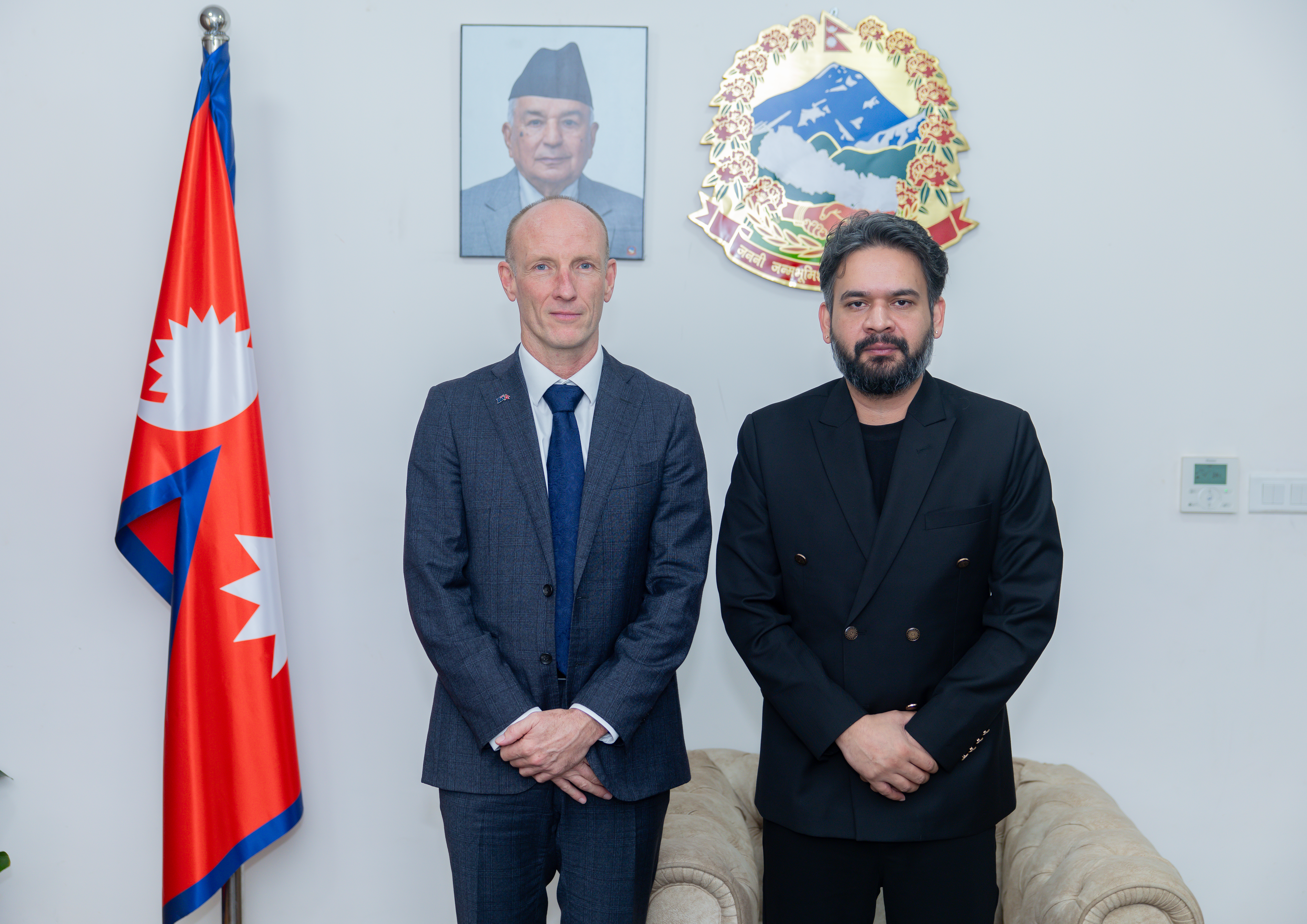 प्रधानमन्त्री शाहसँग अष्ट्रेलियाका राजदूत अन्स्र्टको शिष्टाचार भेट