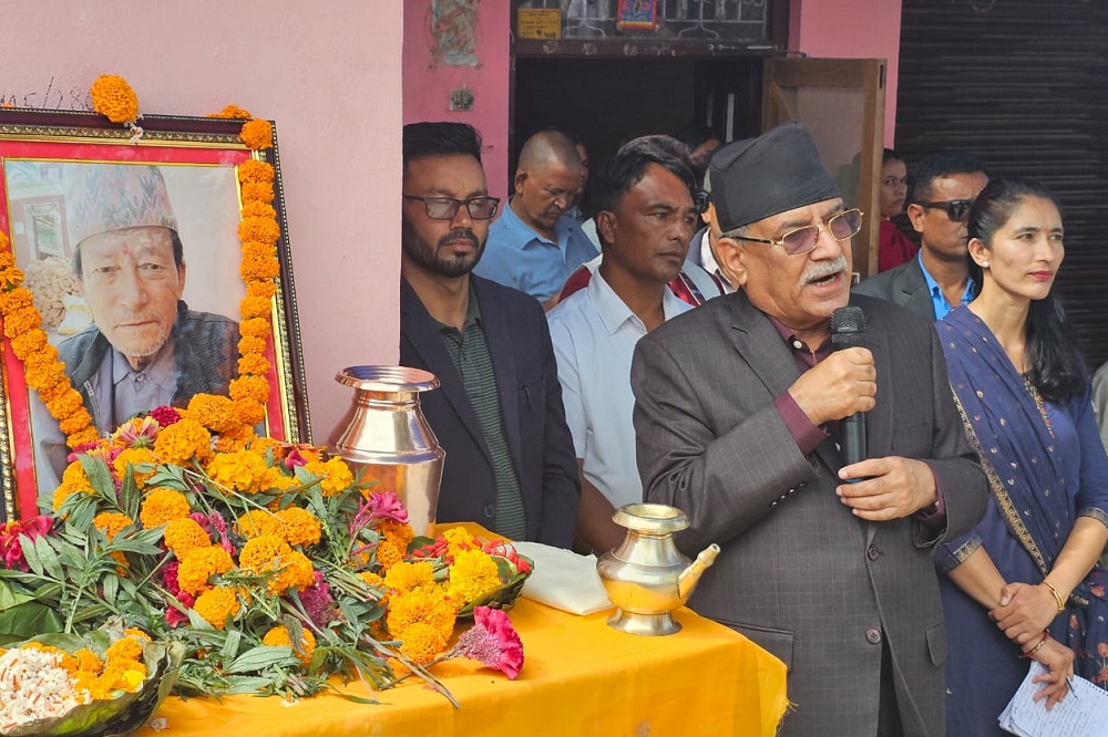 सन्तानलाई आन्दोलनमा लाग्न प्रेरित गर्ने आमाबुवा परिवर्तनका संवाहक हुन्ः प्रचण्ड