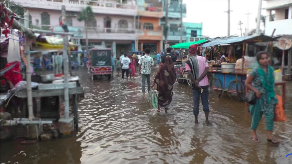 रातु नदीको बाँध भत्किदा जिल्ला सदरमुकाम जलेश्वर जलमग्न