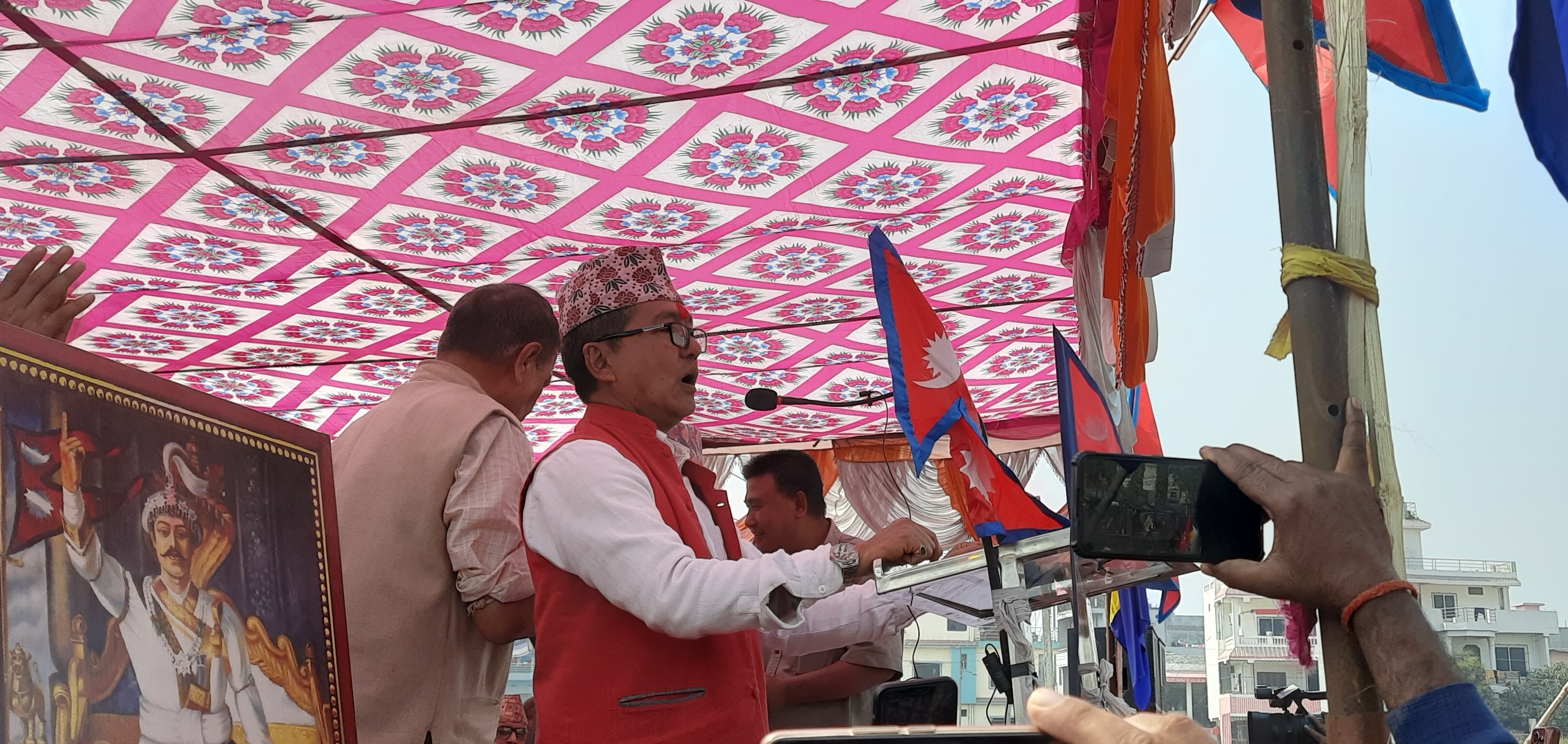 पूर्वराजालाई चुनावमा आउ भन्नेलाई लिङ्देनको चुनौती : तपाईंहरुसँग चुनाव लड्न हामी नै पर्याप्त छौं