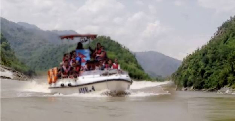 सप्तकोशीमा जेटबोट दुर्घटना हुँदा तीन जनाको मृ*त्यु, एक घाइते